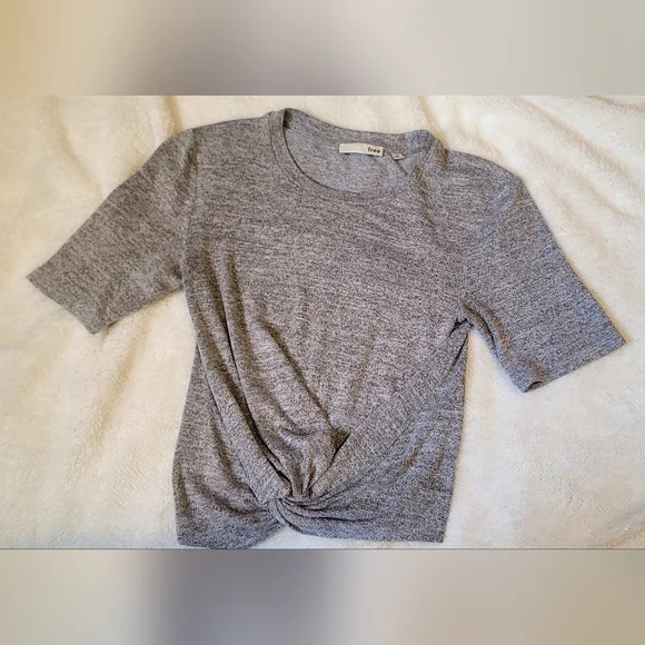 Wildfred Free Grey Twist Tee Shirt Sz Xs - Picture 2 of 9
